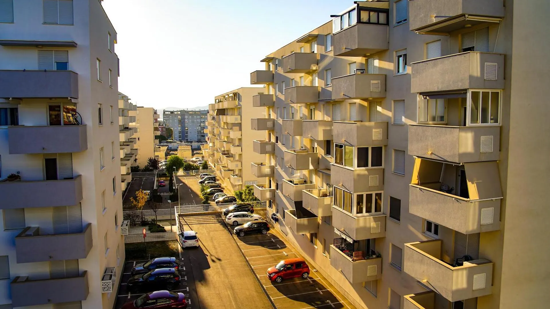 Apartment Stefani Zadar - Balcony & Free Private Garage Parking