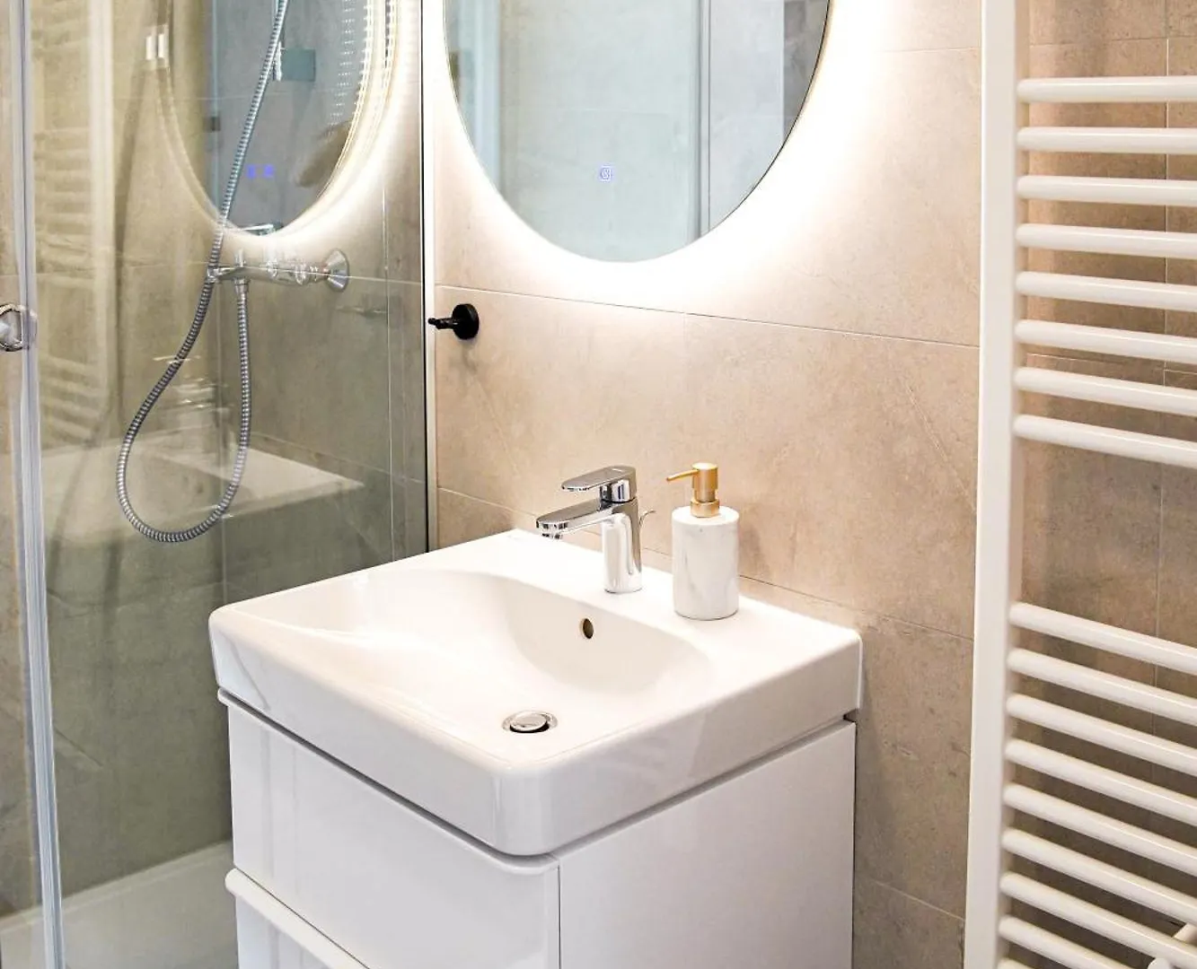 Apartment Stefani Zadar - Balcony & Free Private Garage Parking