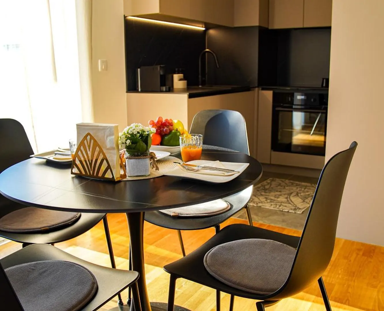 Apartment Stefani Zadar - Balcony & Free Private Garage Parking