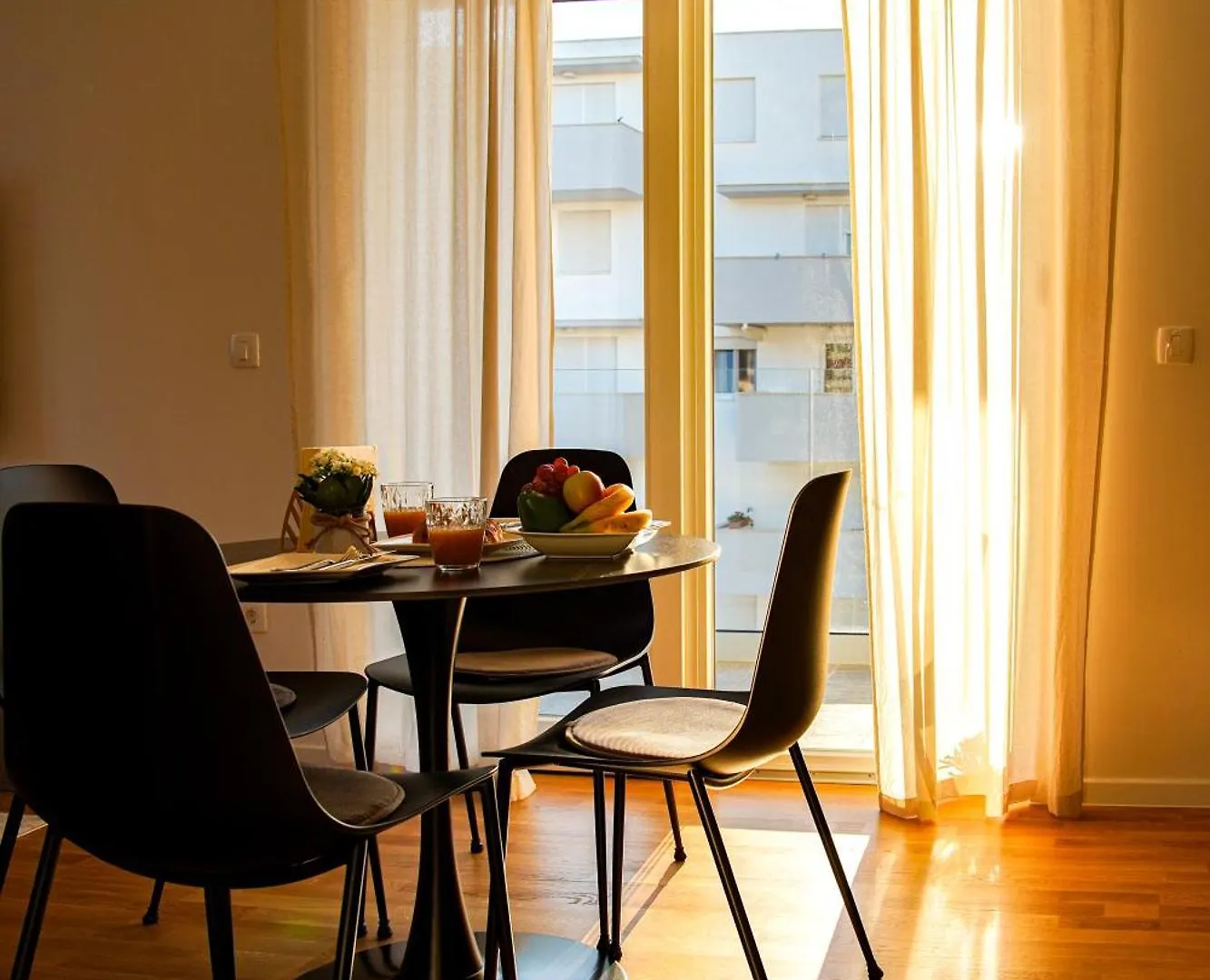 Apartment Stefani Zadar - Balcony & Free Private Garage Parking