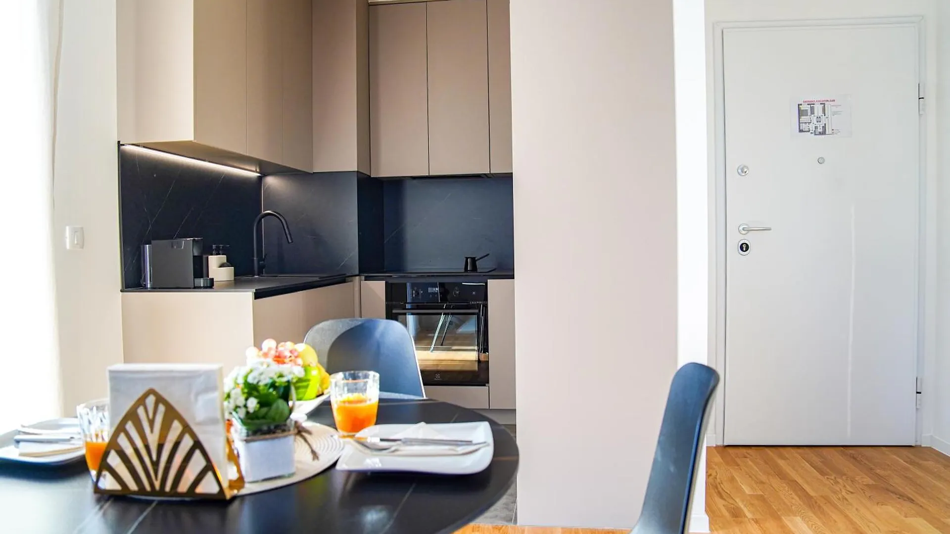 Apartment Stefani Zadar - Balcony & Free Private Garage Parking